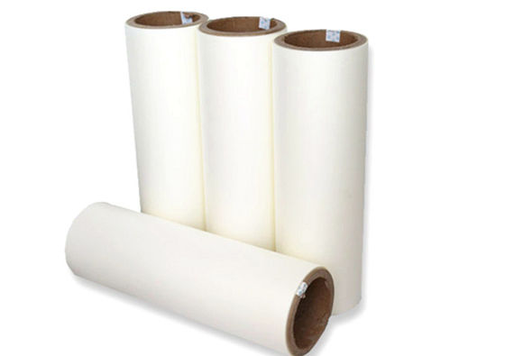 22 Mic Polyester Laminating Plastic Film 3000m Gloss Thermal BOPP Film For Paper