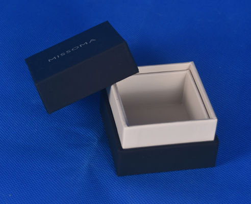 Custom Luxury Jewelry Packaging Box Gift Paper Box Varnish C1S Paper 400gsm