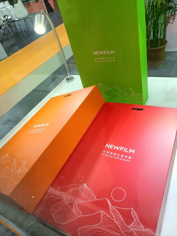 33 Mic Eco-Friendly Pre-Coating Varnish Layer Thermal Film For Boxes ...