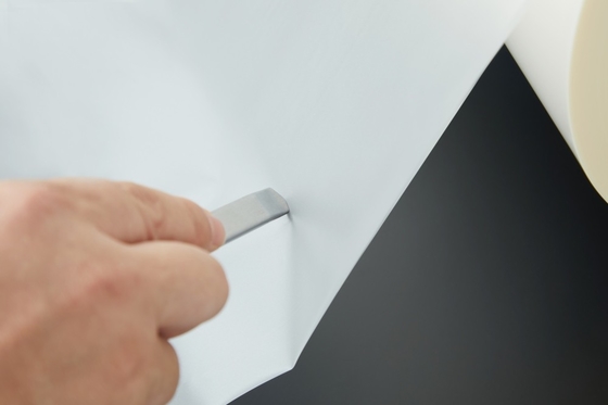 Good price 2000m Packaging Protection Anti-Scratch Laminating Film For Printing Paper Laminaiton online